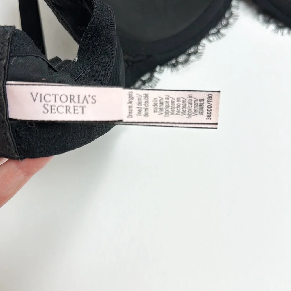 VICTORIA’S SECRET Dream Angels Bra